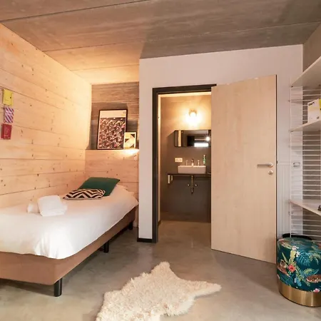 Hotel Daft 3*