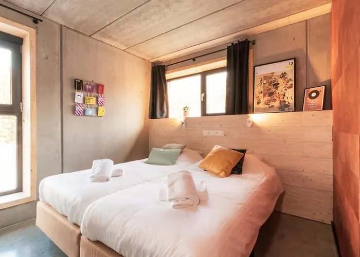 Daft & Glamping Szálloda